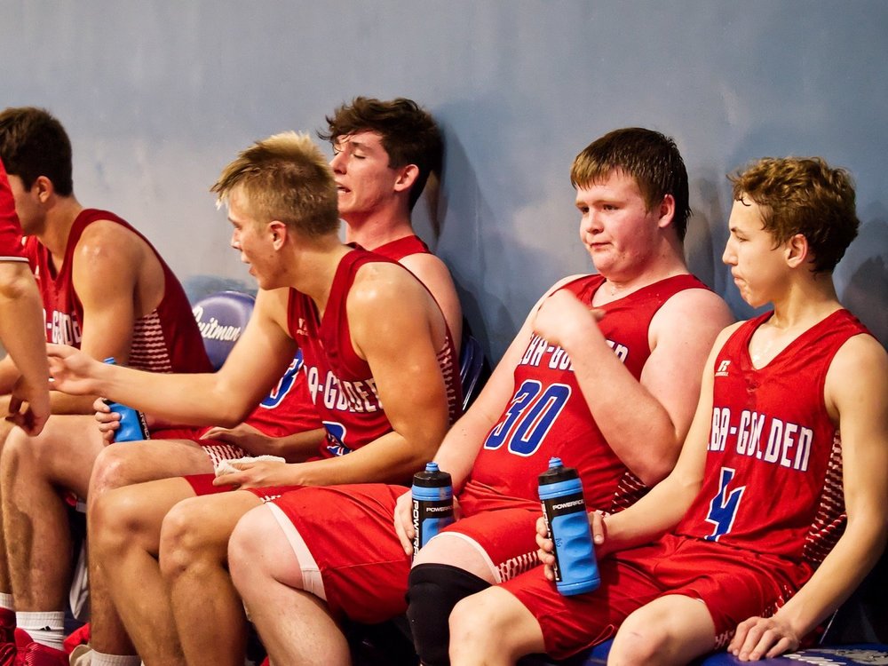 Despite ejections, Alba-Golden boys defeat Quitman with five
